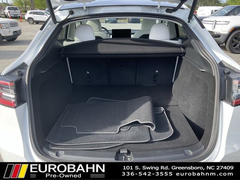 Used 2024 Tesla Model Y Performance image 28