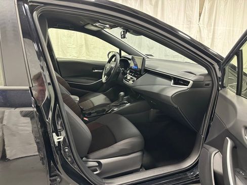 Used 2025 Toyota Corolla SE image 57
