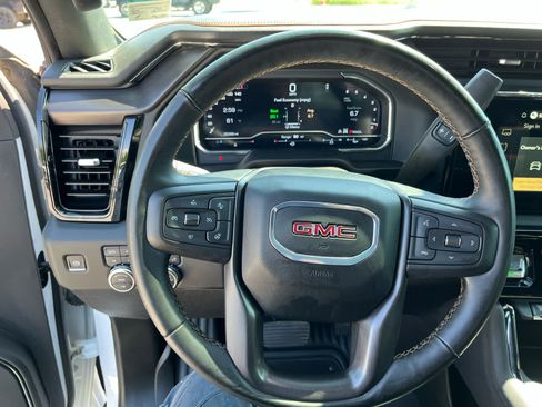 Used 2025 GMC Sierra 2500 AT4 w/ AT4 Premium Plus Package AWD/4WD image 13
