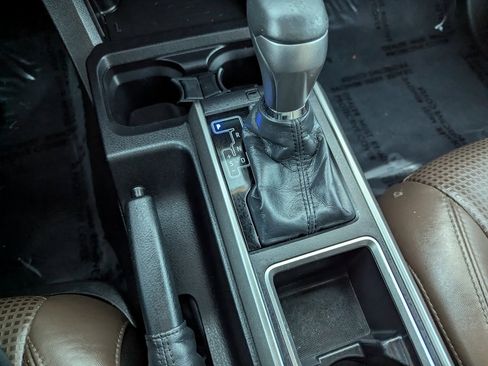 Used 2023 Toyota Tacoma Limited image 20