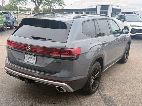 Certified 2024 Volkswagen Atlas Peak Edition SEL AWD/4WD image 7