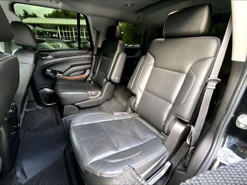 Used 2018 Chevrolet Tahoe Premier AWD/4WD image 18