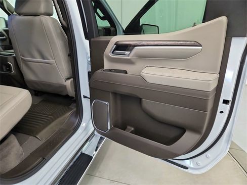 New 2026 Chevrolet Silverado 1500 LTZ w/ LTZ Convenience Package II image 39