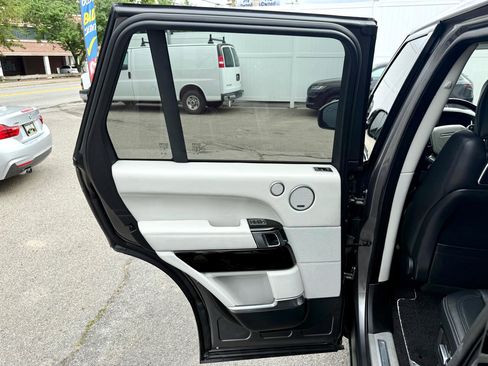 Used 2014 Land Rover Range Rover Autobiography image 19