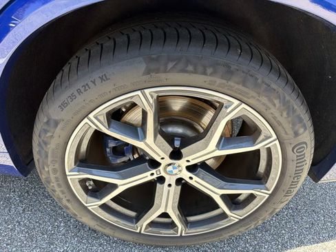 Used 2025 BMW X5 M60i AWD/4WD image 30