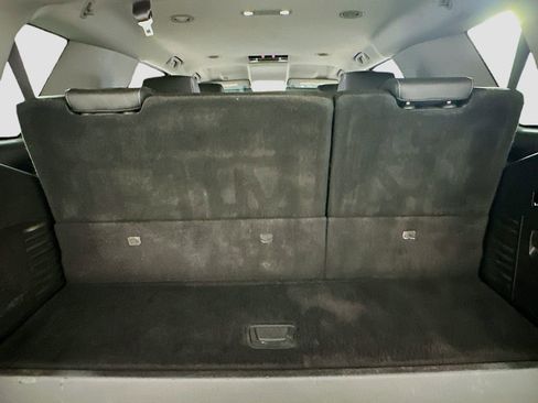 Used 2017 GMC Yukon SLT AWD/4WD image 31