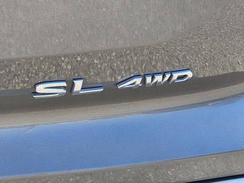 Used 2025 Nissan Pathfinder SL AWD/4WD image 37