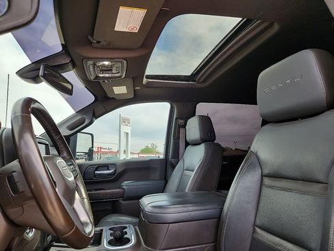 Used 2023 GMC Sierra 3500 Denali image 7