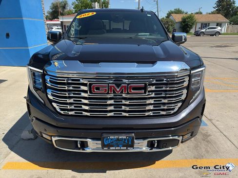 Used 2023 GMC Sierra 1500 Denali w/ Denali Reserve Package image 3