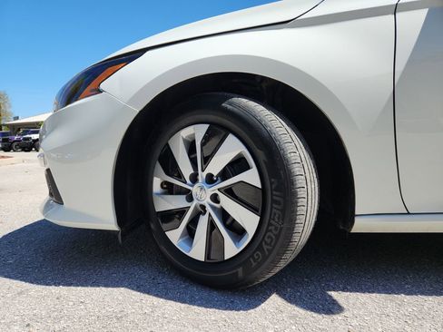 Used 2022 Nissan Altima 2.5 S image 30