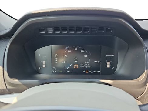 Used 2018 Volvo XC90 T5 Momentum w/ Convenience Package AWD/4WD image 19