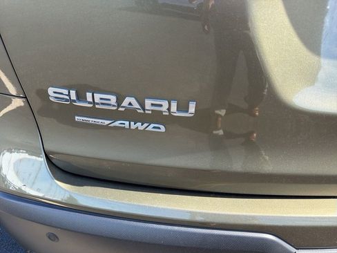 Used 2023 Subaru Ascent Limited AWD/4WD image 4