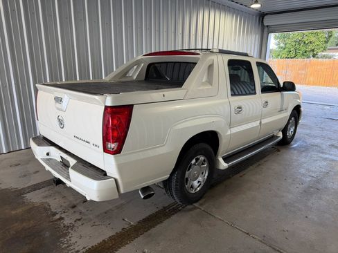 Used 2002 Cadillac Escalade EXT AWD/4WD image 5