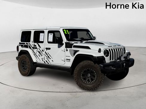 Used 2021 Jeep Wrangler Unlimited Sahara w/ Uconnect 4C Nav & Sound Group image 2