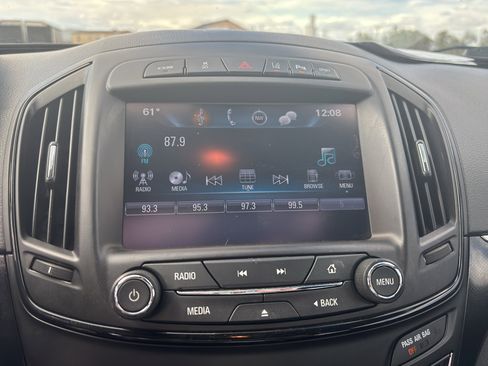 Used 2017 Buick Regal GS w/ Driver Confidence Package #2 image 20