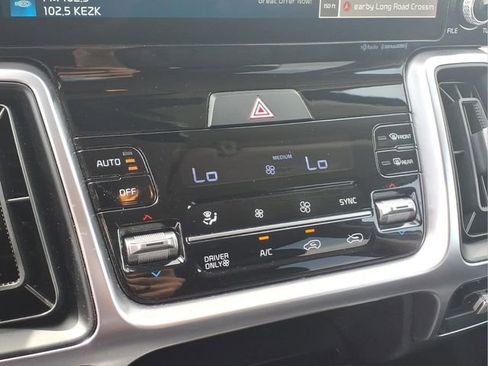Used 2023 Kia Sorento EX AWD/4WD image 10
