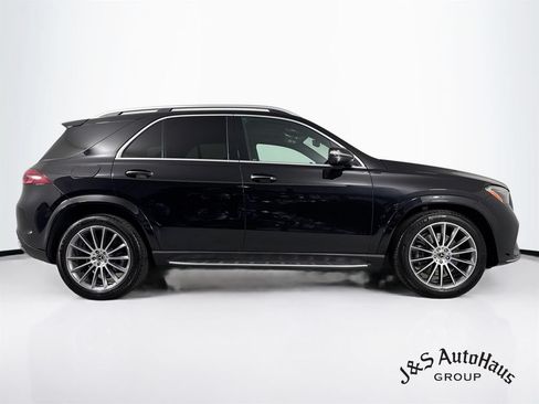 Used 2025 Mercedes-Benz GLE 450e 4MATIC image 8
