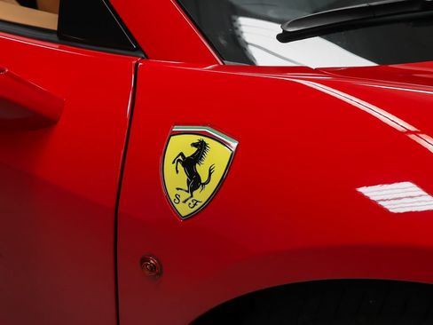 Certified 2012 Ferrari 458 Spider RWD image 9