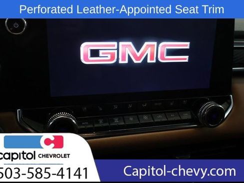 Used 2023 GMC Canyon AT4 w/ AT4 Premium Package AWD/4WD image 22