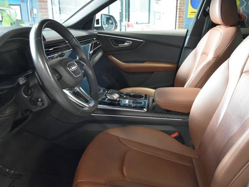 Used 2021 Audi Q8 Premium Plus AWD/4WD image 31