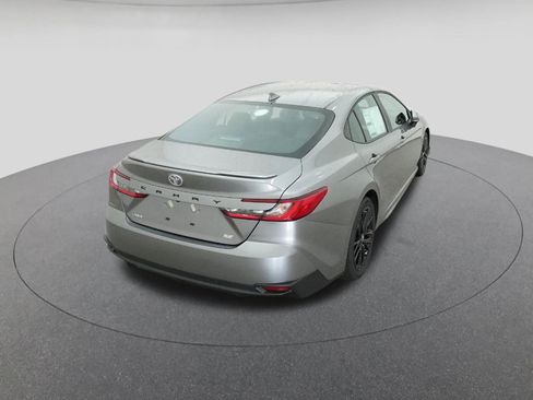 New 2026 Toyota Camry SE image 8