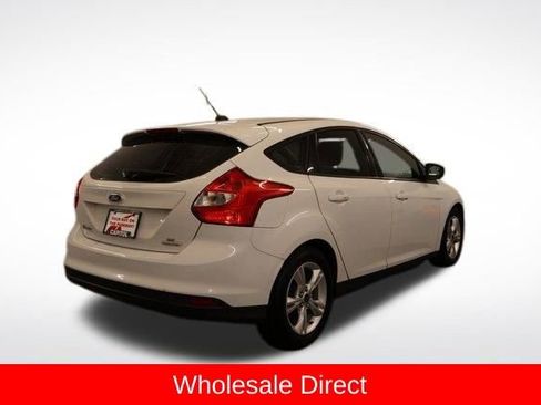 Used 2013 Ford Focus SE FWD image 2
