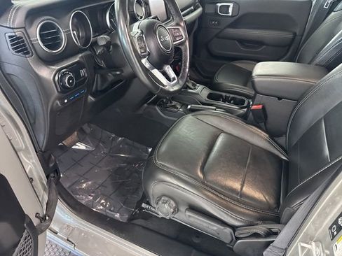 Used 2023 Jeep Wrangler Unlimited Sahara w/ Cold Weather Group image 15