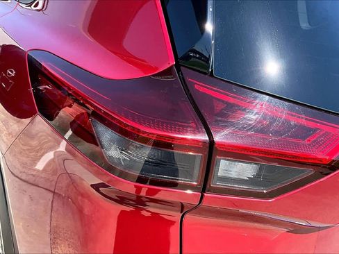 Certified 2021 Nissan Rogue SV w/ Premium Package FWD image 27