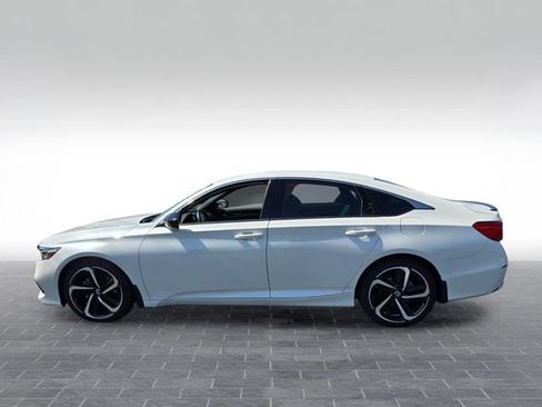 Used 2022 Honda Accord Sport image 4