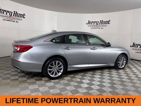 Used 2022 Honda Accord LX image 5