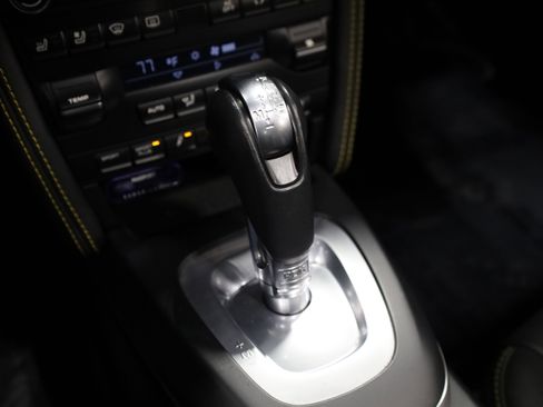 Used 2011 Porsche 911 Turbo image 33