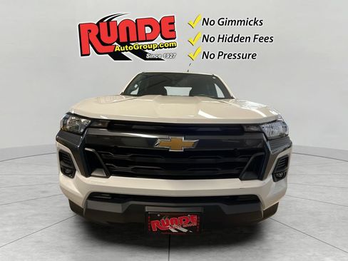 Used 2023 Chevrolet Colorado LT w/ LT Convenience Package AWD/4WD image 9