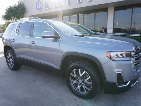 Used 2023 GMC Acadia SLE w/ Driver Convenience Package image 1