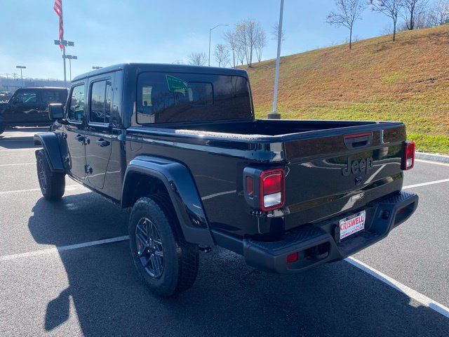New 2026 Jeep Gladiator Sport AWD/4WD image 5