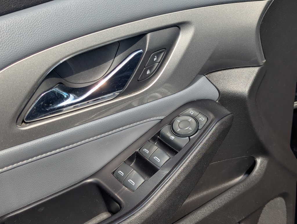 Used 2018 Chevrolet Traverse LT AWD/4WD image 27