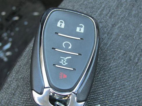 Used 2023 Chevrolet Equinox LT image 25