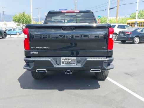 Used 2025 Chevrolet Silverado 1500 LT Trail Boss w/ Convenience Package II AWD/4WD image 3