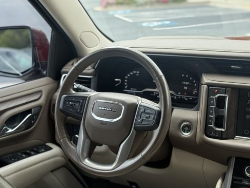 Used 2022 GMC Yukon Denali RWD image 23