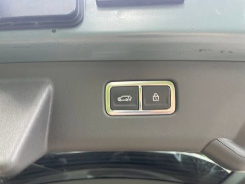 Used 2024 Kia EV9 Wind AWD/4WD image 24