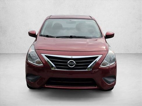 Used 2018 Nissan Versa SV FWD image 2
