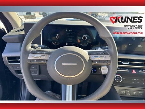 Used 2025 Hyundai Sonata SEL FWD image 21