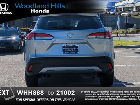 Used 2023 Toyota Corolla Cross LE w/ Moonroof Package FWD image 6