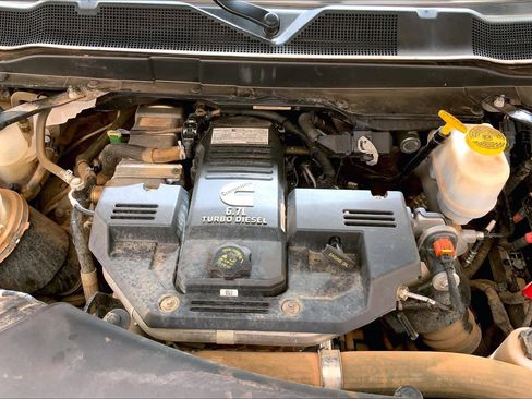 Used 2023 RAM 5500 Limited 4x4 Crew Cab 84 CA 197 image 33