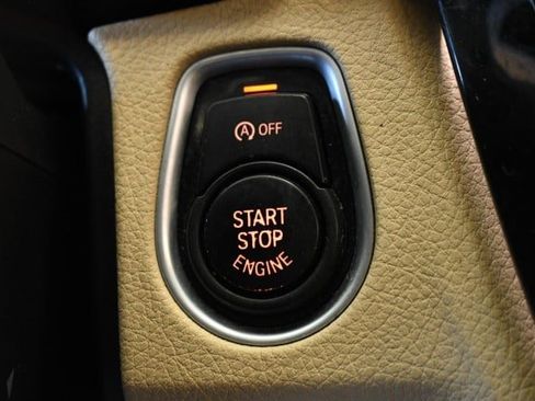 Used 2018 BMW 330i Sedan RWD image 34