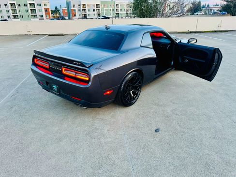 Used 2016 Dodge Challenger SRT w/ Technology Group image 54