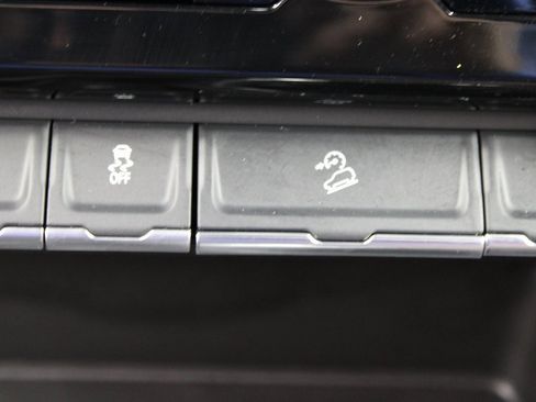 Used 2025 GMC Sierra 1500 Denali Ultimate image 69