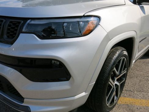 Used 2025 Jeep Compass Limited w/ High Altitude Package AWD/4WD image 37