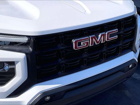 Used 2024 GMC Canyon Elevation w/ Convenience Package image 29