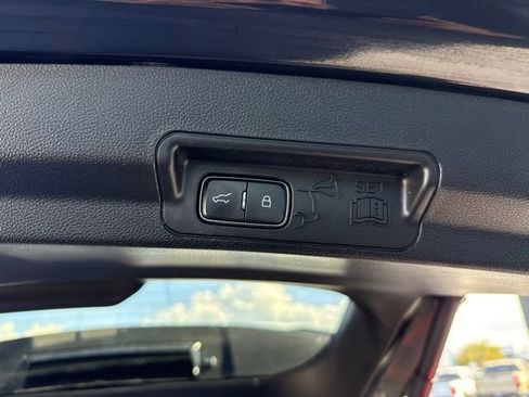 Used 2020 Ford Explorer Limited w/ Class III Trailer Tow Package AWD/4WD image 24