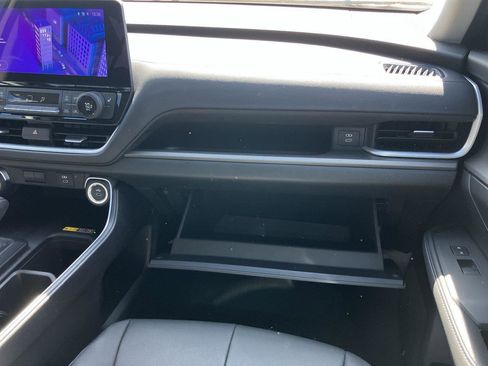 Used 2024 Toyota Grand Highlander XLE image 16